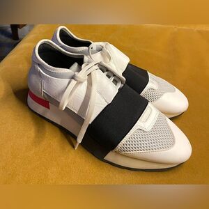 Balenciaga Race Runners Women’s Sneakers White/ Black 37